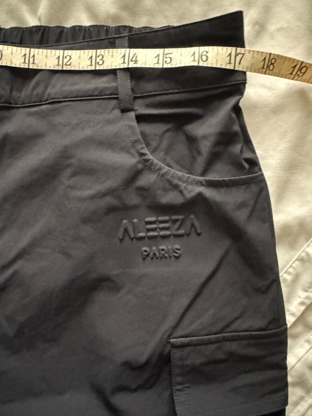 Women's Navy Wide-Leg Cargo Pants - Picture 8 of 11
